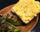 A picture of step 4 of Egg sandwich.