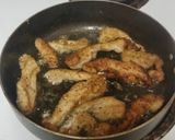 A picture of step 2 of Garlicky Chicken and pepperoni Parmesan bake.