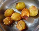 पनीर स्टफ्ड पोटैटो मसाला (Paneer stuffed potato masala recipe in Hindi) रेसिपी चरण 5 फोटो