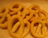A picture of step 10 of Easy New York Style Pretzels.
