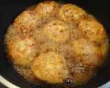A picture of step 4 of Fluffy Chicken Tsukune Patties with Tofu.