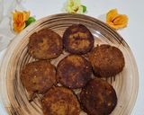 A picture of step 1 of Special bun kabab.