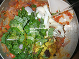 Fried couscous with spinach and egg sauce