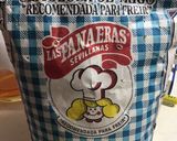 Foto del paso 1 de la receta: Salmonetes en fritada con ajos tiernos, patatas y huevo