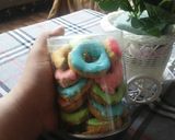 Foto langkah ke 7 dari resep Kukis Donat Glasur 🍩.