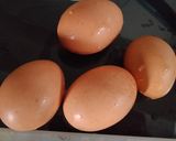 Foto langkah ke 1 dari resep Telur kecap pedes.
