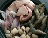 Hình bước làm 5 của món Lẩu hải sản