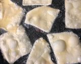 Une image de l'étape 4 de Oreillettes croustillantes italiennes.