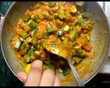 A picture of step 5 of Masala bhindi.
