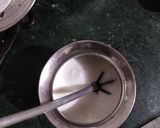 A picture of step 2 of Raw Milk Lassi.