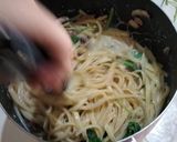 A picture of step 6 of Carbonara Fettuccine.