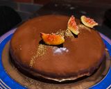 Une image de l'étape 9 de Entremets Figue avec Confit de Figue, Insert Praliné et Mousse Vanille.