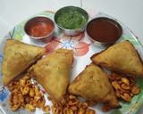 સમોસા (Samosa Recipe In Gujarati) રેસીપી સ્ટેપ4ફોટો