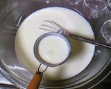 A picture of step 4 of Cherry Blossom Flavor Yogurt Milk Pudding.