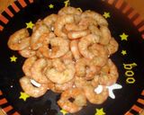 A picture of step 2 of taisen's shrimp and crab scampi.