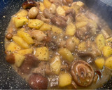 Foto del paso 3 de la receta: Bacalao gratinado con setas y manzana