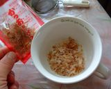 A picture of step 2 of Chinese Chive and Egg Rice Bowl with Tons of Sauce.