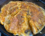 Gombás-sajtos omlett recept fázis 8 fotója