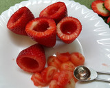 Foto del paso 2 de la receta: Fresas con nata bañadas en caramelo