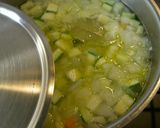 A picture of step 4 of Vegetable-only Minestrone.
