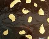 A picture of step 4 of Pumpkin Swirl Brownies.