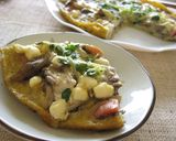 A picture of step 7 of Maitake Mushroom and Sausage Cheese Omelette.
