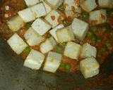 A picture of step 5 of Matar Paneer.