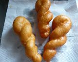 A picture of step 6 of Nostalgic Deep-Fried Bread Using Bread-Maker Prepared Dough.