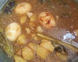 Foto langkah ke 3 dari resep Semur Telur Kentang.