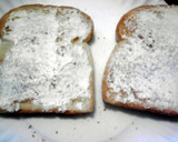 A picture of step 5 of Bacon & Jelly on Toast.