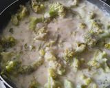 Foto del paso 3 de la receta: Brócoli con queso cremoso🥦🧀🥛🥯🍚🍱