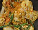 Foto langkah ke 2 dari resep Ayam Woku Kemangi.