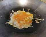 รูปขั้นตอนการทำที่ 2 ของ ใบเหลียงผัดไข่