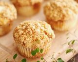 A picture of step 11 of Caramel Crumble Muffins.