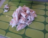 A picture of step 2 of Spring Rolls Made with Chicken Tenderloins, Umeboshi (Pickled Plum) and Shiso Leaves.