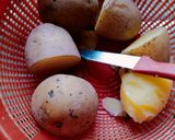 A picture of step 1 of Potato n chicken donuts.