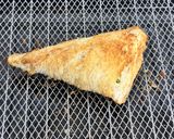 A picture of step 14 of Healthy Tricolour Paneer & Veggie Bread Pockets 🧡🤍💚.