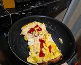 Foto langkah ke 5 dari resep Egg Sandwich.
