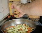 Foto del paso 6 de la receta: Choco en salsa con garbanzos