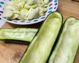 Foto del paso 4 de la receta: Calabacines rellenos de carne picada y verduras MC