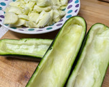 Foto del paso 4 de la receta: Calabacines rellenos de carne picada y verduras MC