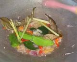 Foto langkah ke 1 dari resep Oseng Kikil Mercon.