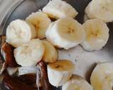 Banana and date milkshake recipe step 1 photo