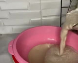 A picture of step 1 of Coconut and date drink.