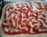Foto del paso 3 de la receta: Pizza de bacalao y chorizo