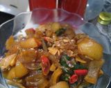 Foto langkah ke 5 dari resep Kikil bumbu iris.