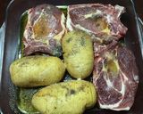 Foto del paso 1 de la receta: Asado de chuletas de cerdo con patatas hasselback