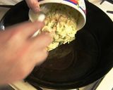 A picture of step 4 of Seafood Okonomiyaki with Nagaimo Yam.