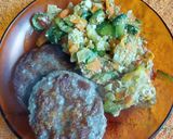 Foto del paso 4 de la receta: Salteado de zapallitos con hamburguesas
