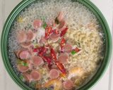 Foto langkah ke 5 dari resep Ramen Goreng Udang Pedas.